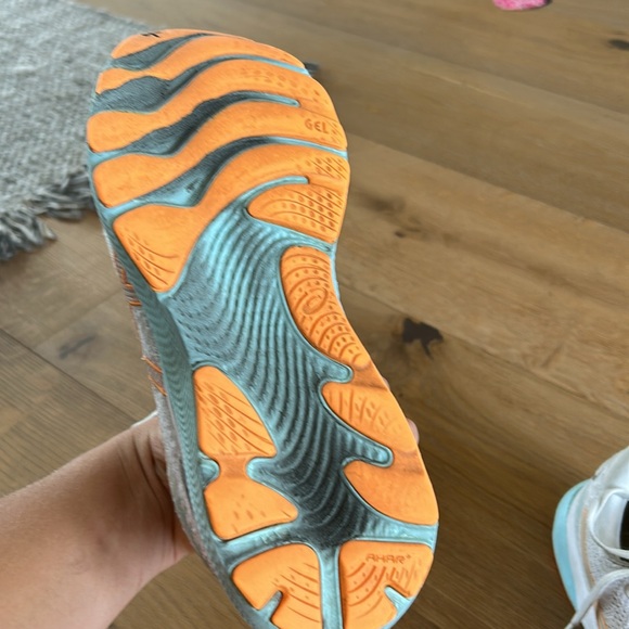 asics women pastel running shoes - Picture 8 of 9